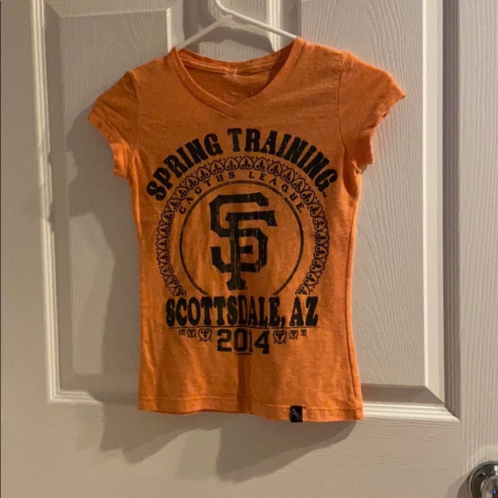 MLB giants tee